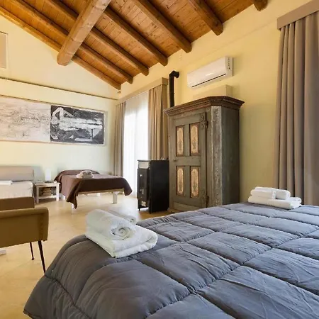 Penzion Falcon Country Lecce